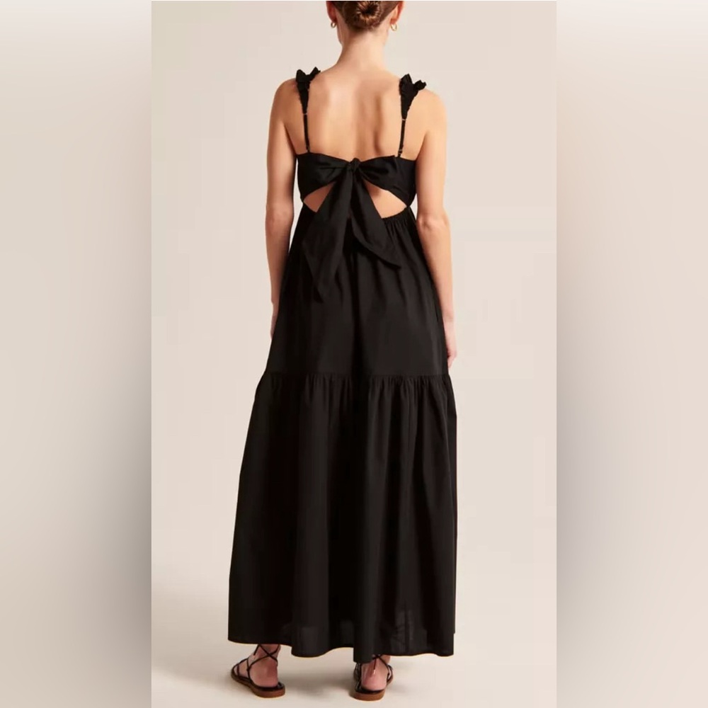 Abercrombie & Fitch Bow Back Poplin Maxi
Dress Black